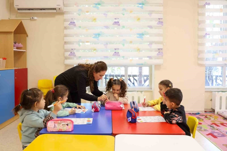 Gaziantep Büyükşehir, Gece Kreşi Hizmetini Başlatıyor