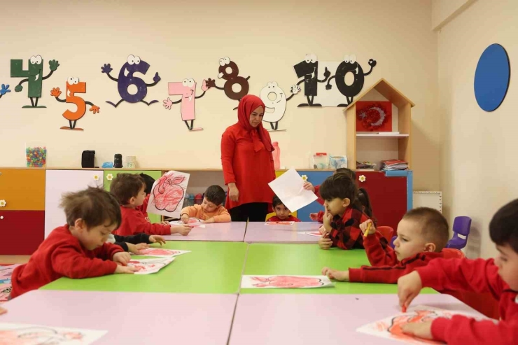 Gaziantep Büyükşehir, Gece Kreşi Hizmetini Başlatıyor