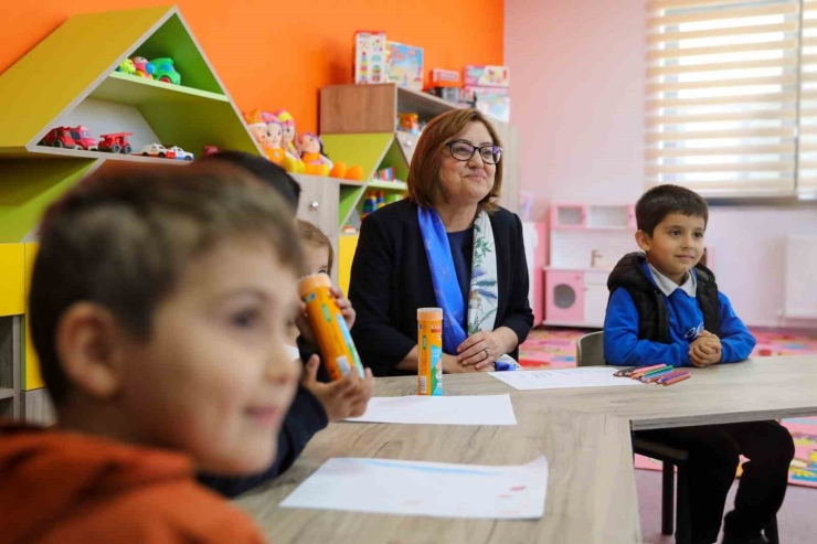 Gaziantep Büyükşehir, Gece Kreşi Hizmetini Başlatıyor