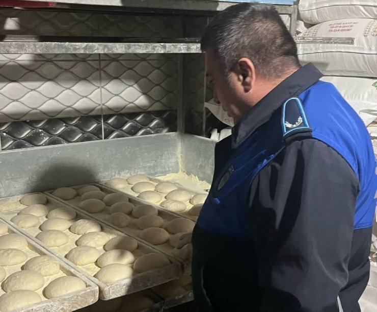 Nizip’te Zabıta Ekiplerinden İftar Ve Sahur Öncesi Fırın Denetimi