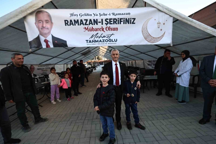 Tahmazoğlu, Adıyamanlı Vatandaşlarla Buluştu