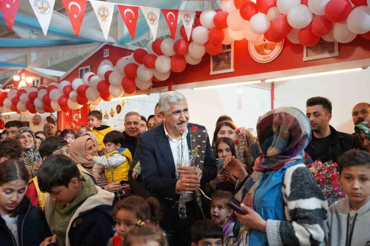 8 Mart Dünya Kadınlar Günü’nü Ramazan Çarşısı’nda Coşkuyla Kutlandı