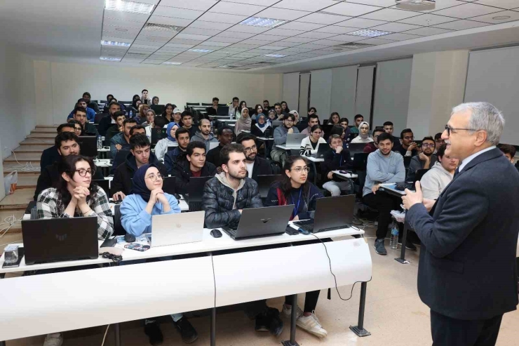 Gibtü’de Yazek 1. Teknoloji Gecesi Gerçekleştirildi