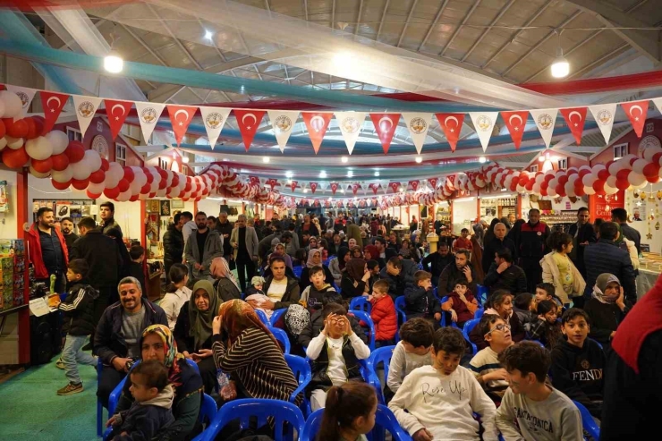 Ramazan Çarşısı’ndaki Etkinlikler Büyük İlgi Görüyor