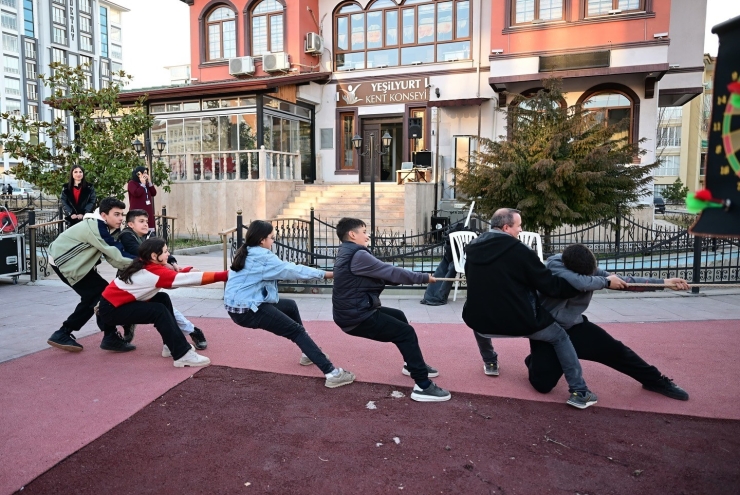 Başkan Geçit, "ilk Orucum İlk İftarım" Etkinliğinde Çocuklarla Buluştu