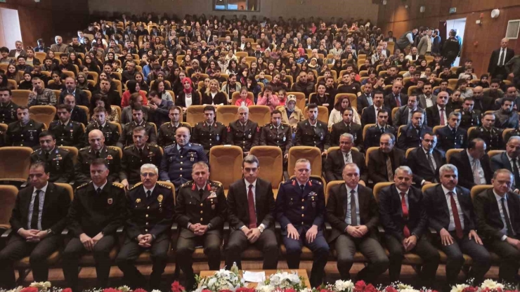 İstiklal Marşı’nın Kabulü Ve Mehmet Akif Ersoy’u Anma Programı Düzenlendi