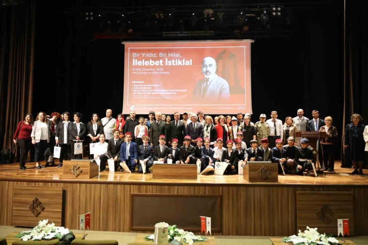 Hasan Kalyoncu Üniversitesi’nde "bir Yıldız, Bir Hilal, İlelebet İstiklal" Konferansı Düzenlendi