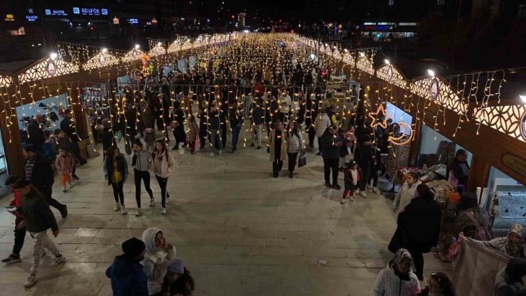 Şahinbey’de Ramazan Sokağı’na İlgi Yoğun