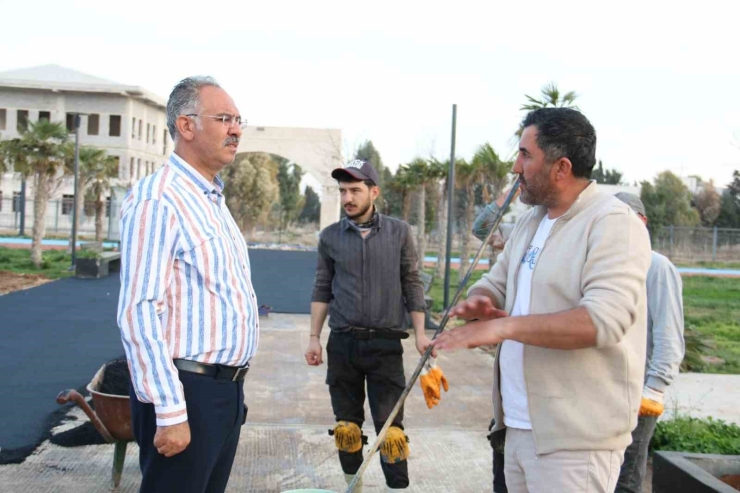 Eyyübiye Millet Bahçesinde Bakım Ve Onarım Çalışması