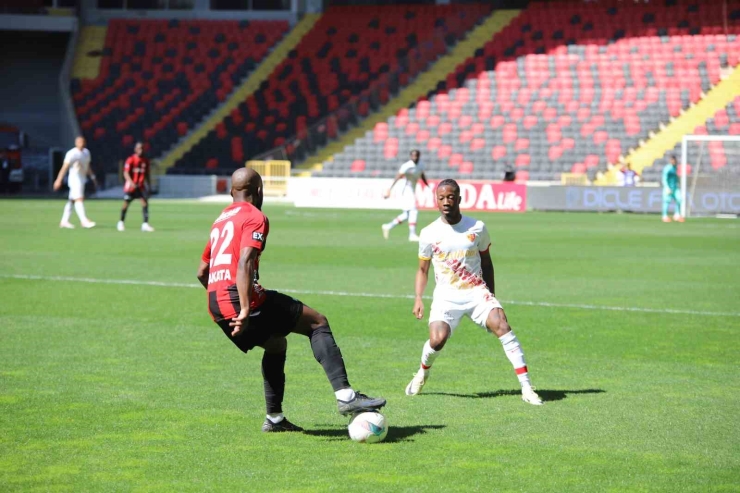 Trendyol Süper Lig: Gaziantep Fk: 0 - Kayserispor: 0 (maç Devam Ediyor)