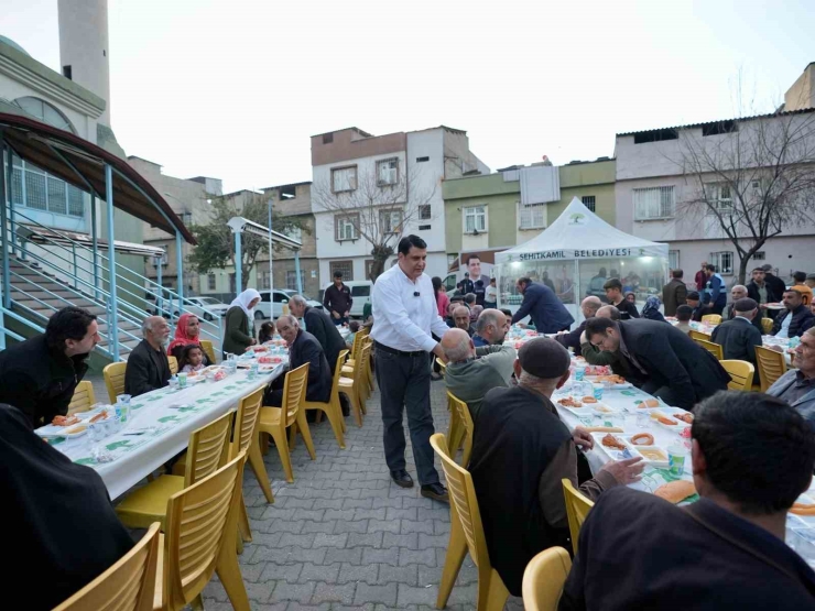 Başkan Yılmaz, İftarını Çıksorut Sakinleriyle Birlikte Açtı