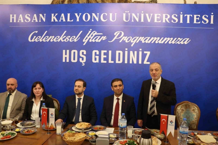 Hkü, Eğitim Kurumları İle Geleneksel İftar Programında Buluştu