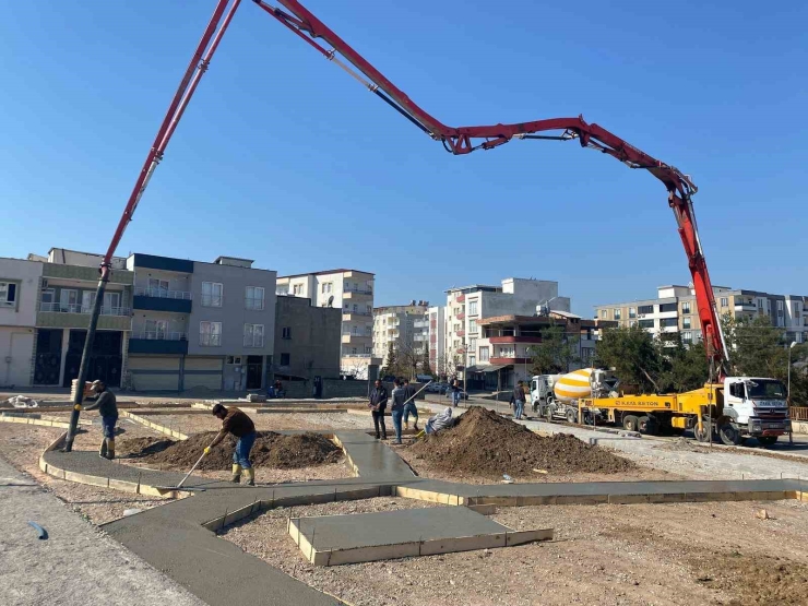 Kahta Belediyesi’nden 2 Mahalleye Park Müjdesi