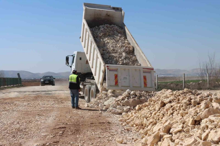 Şanlıurfa’da 50 Mahalleyi Kapsayan Grup Yolunda Çalışmalar Sürüyor