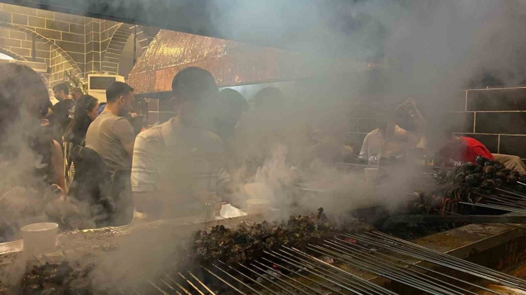 Diyarbakır’da Bayramda 50 Ton Tescilli Ciğer Kebabı Tüketildi