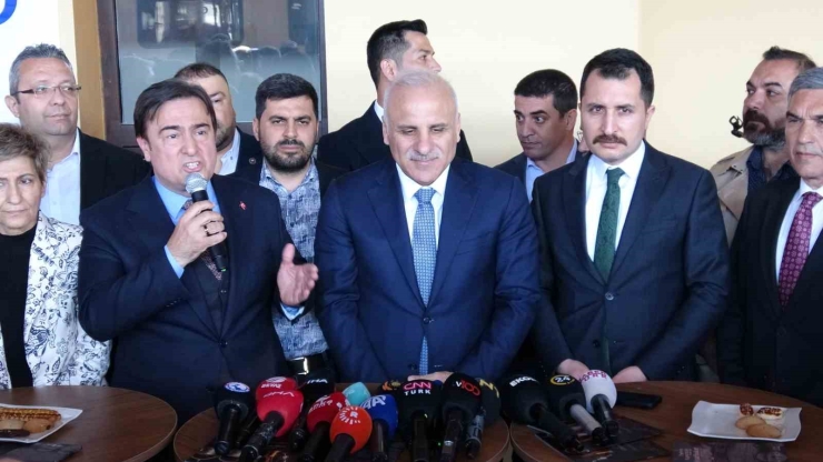 Turistik Diyarbakır Ekspresi Treni Davul Ve Zurna İle Karşılandı