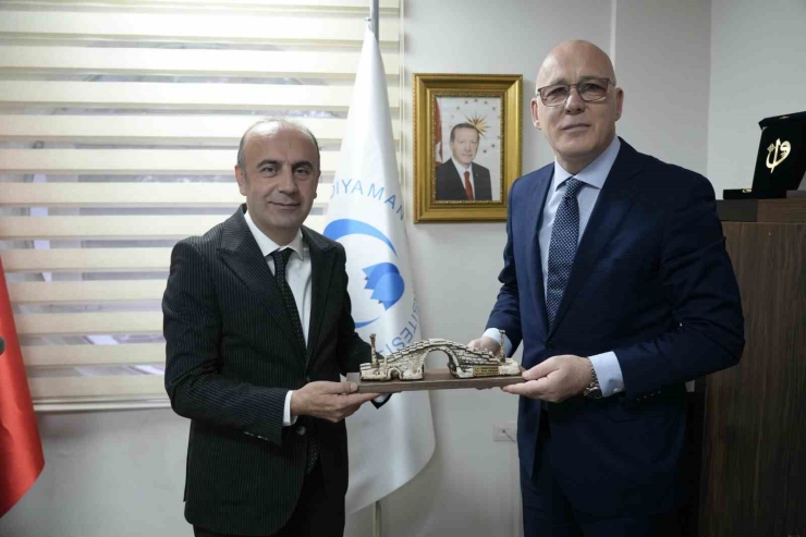 Adıyaman Üniversitesi Sağlık Merkezi Hizmete Açıldı