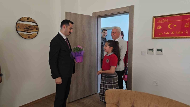Gaziantep’te İlkokul Öğrencisi 23 Nisan İçin Kaymakam Oldu
