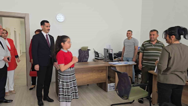 Gaziantep’te İlkokul Öğrencisi 23 Nisan İçin Kaymakam Oldu