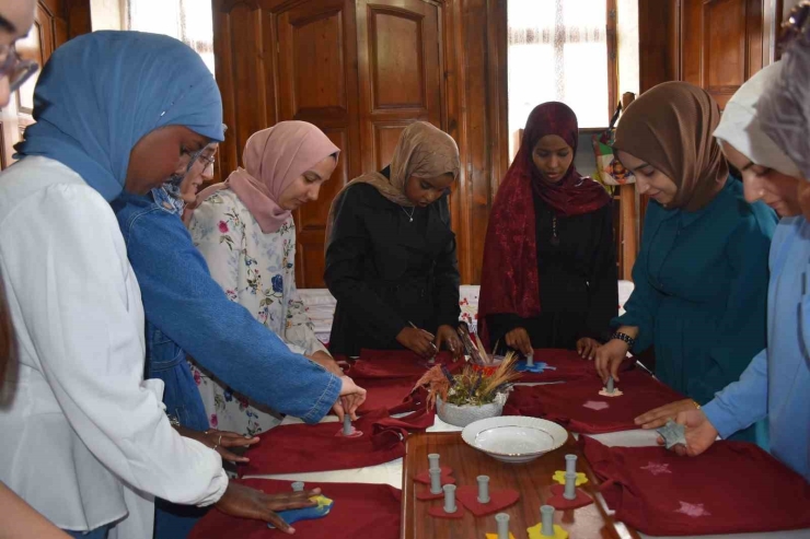 Yabancı Öğrencilerle Renkli Workshop Etkinliği