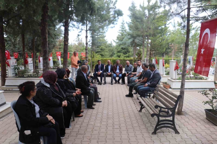 Malatya Gazi Ve Şehit Aileleri Derneği’nde Bayrak Değişimi