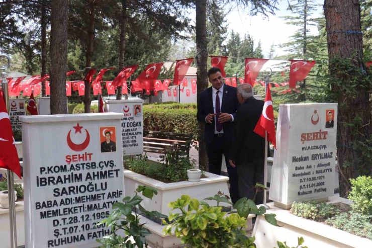 Malatya Gazi Ve Şehit Aileleri Derneği’nde Bayrak Değişimi
