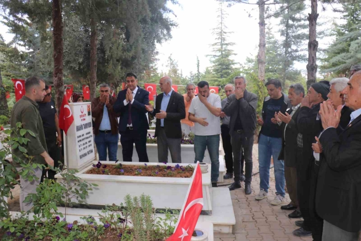 Malatya Gazi Ve Şehit Aileleri Derneği’nde Bayrak Değişimi