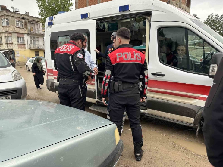 Husumetli Şahıslar Arasında Kavga: 1 Yaralı