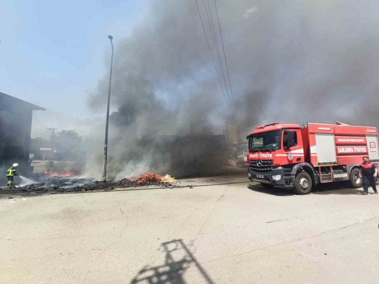Atık Madde Yangını İtfaiye Tarafından Söndürüldü