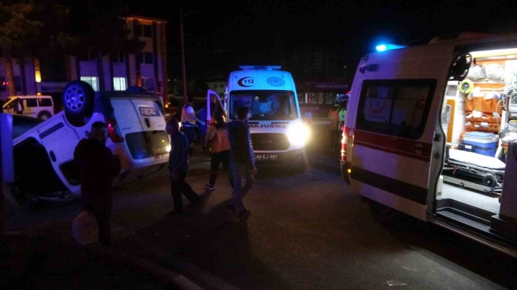 Malatya’da Üç Aracın Karıştığı Kazada 4 Kişi Yaralandı