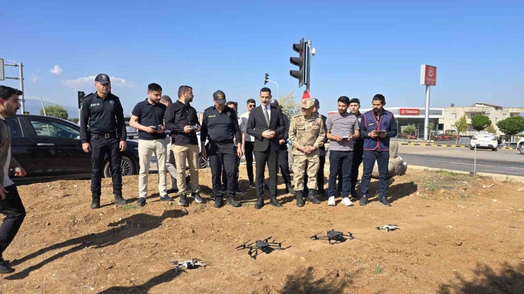 Gaziantep’te "sıfır Kaza, Sıfır Ceza" Amacıyla Dronlarla Trafik Denetimi Yapıldı