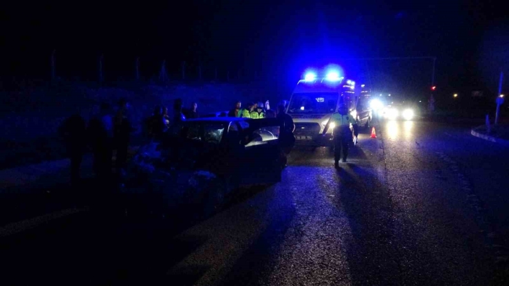 Malatya’da 2 Otomobil Çarpıştı: 4 Yaralı