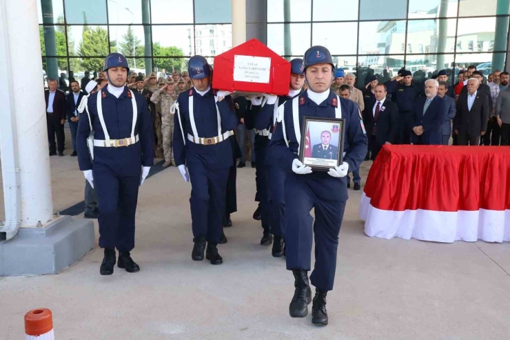Kazada Hayatını Kaybeden Uzman Çavuş Son Yolculuğuna Uğurlandı