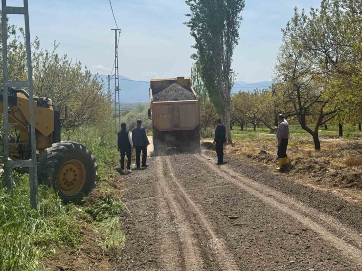 Başkan Ulutaş Yol Çalışmalarını İnceledi