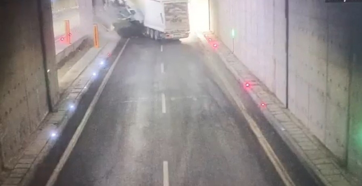 Erkenek Tüneli’ndeki Kaza Anı Kamerada