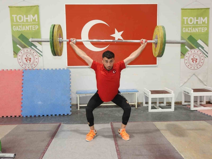 Avrupa Şampiyonu Milli Halterci Harun Algül’ün Hedefi Olimpiyat Madalyası