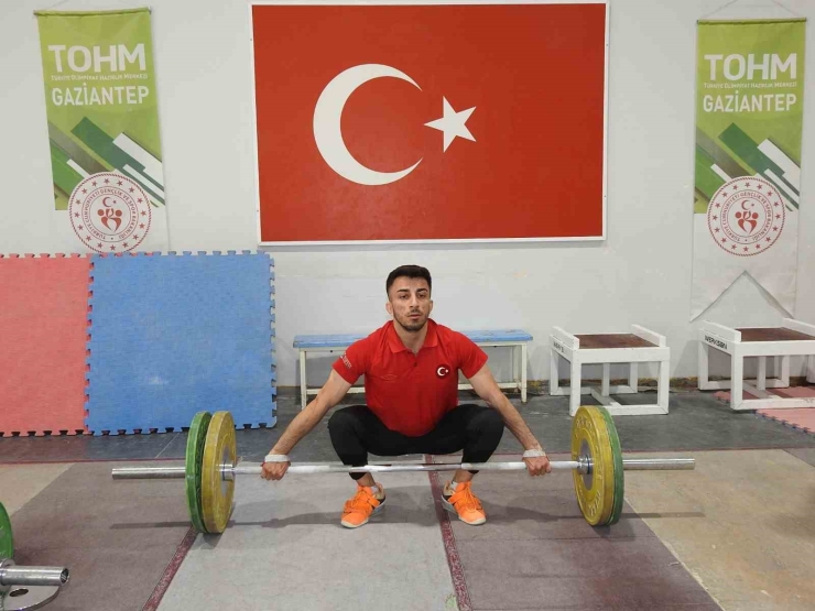 Avrupa Şampiyonu Milli Halterci Harun Algül’ün Hedefi Olimpiyat Madalyası