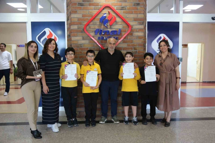 İlkokul Ve Ortaokul Öğrencilerinden Robotex International Festivalinde Büyük Başarı