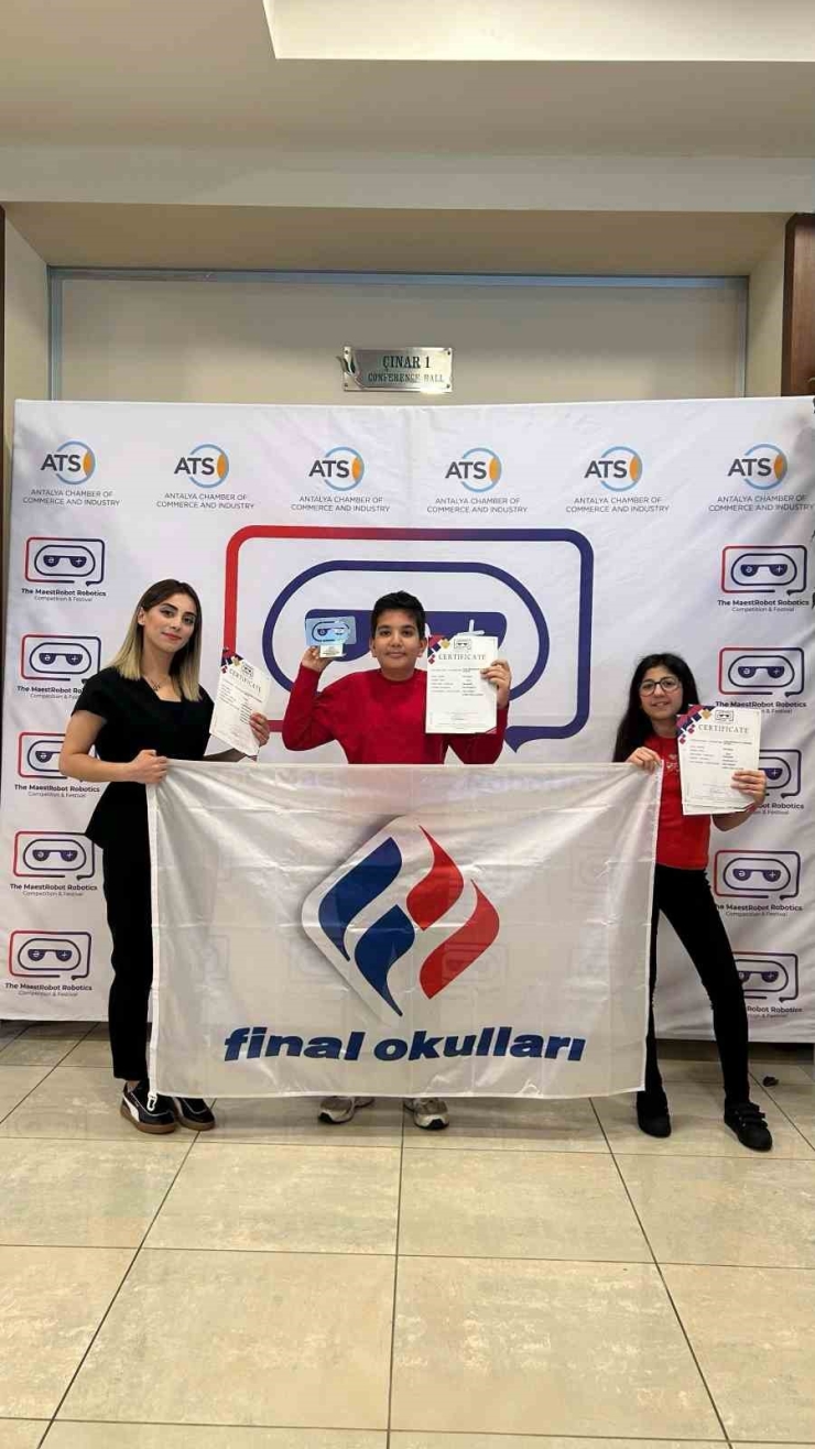 İlkokul Ve Ortaokul Öğrencilerinden Robotex International Festivalinde Büyük Başarı