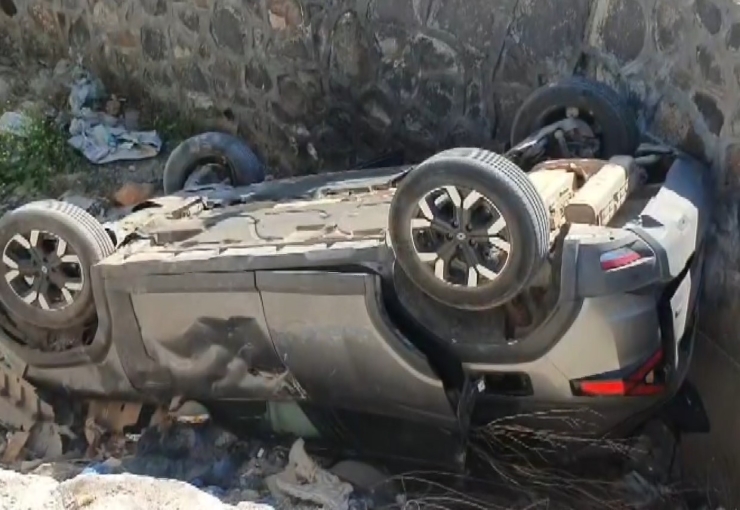 Gaziantep’te Traktör İle Çarpışan Araç Kanala Uçtu: 4 Yaralı