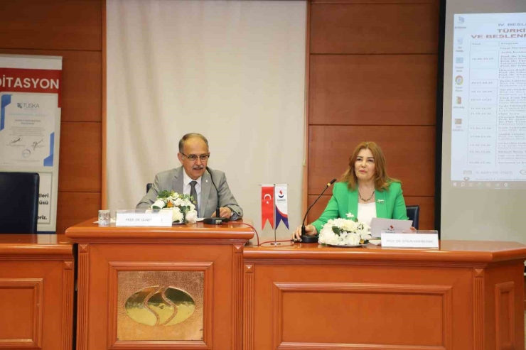 Sanko’da Türkiye’de Beslenmenin Geleceğine Ve Besin Üretimine Bakış Sempozyumu Düzenlendi