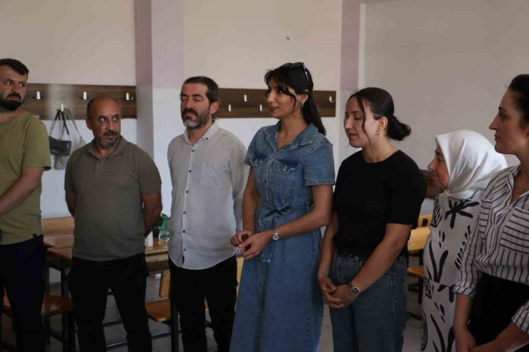 Köy Okullarında Görev Yapan Öğretmenler İçin Eğitim Programı Düzenlendi
