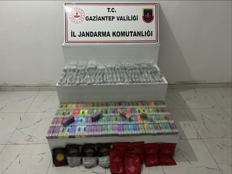 Gaziantep’te Kaçakçılık Ve Uyuşturucu Operasyonu: 21 Şahıs Tutuklandı