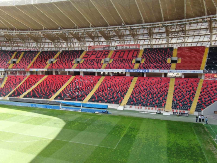 Gaziantep Stadyumu Dev Finale Hazırlanıyor