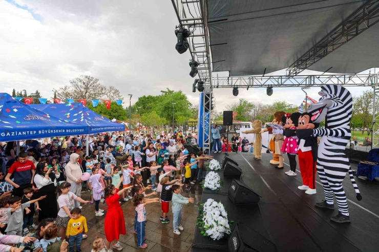 Türkiye’nin İlk Anne-bebek Festivali Renkli Görüntülerle Son Buldu