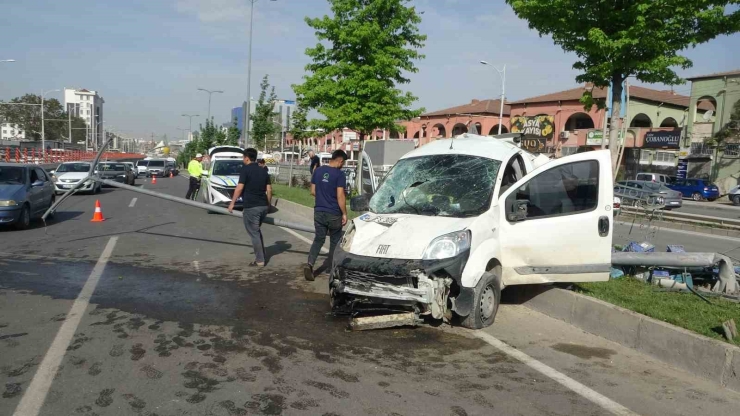 Malatya’da 5 Araçlı Zincirleme Kaza: 3 Kilometrelik Kuyruk Oluştu