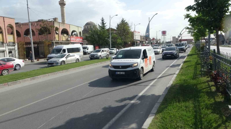 Malatya’da 5 Araçlı Zincirleme Kaza: 3 Kilometrelik Kuyruk Oluştu