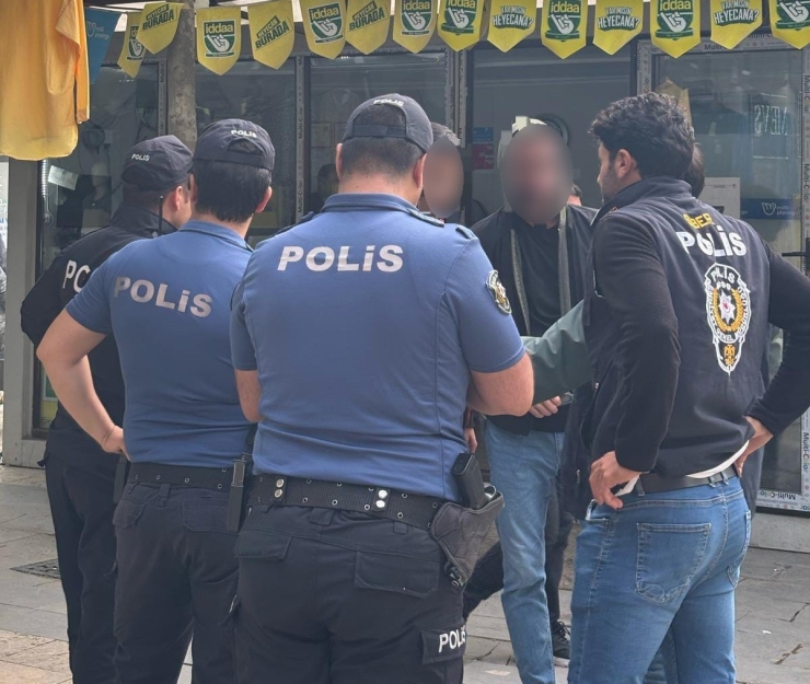 Çeşitli Suçlardan Aranan 31 Şahıs Yakalandı