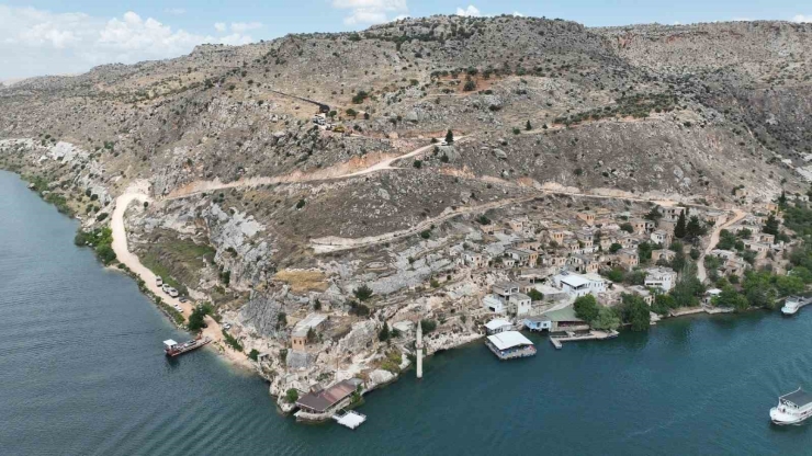 Halfeti’de Turizme Büyük Katkı