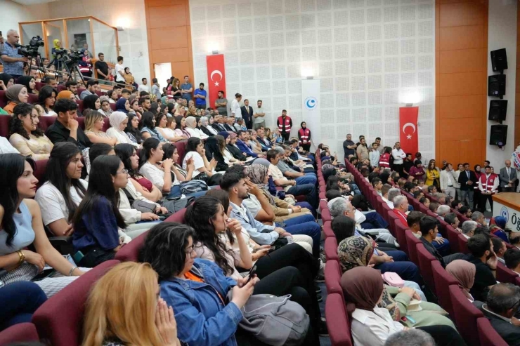 "kürsülerden Sıralara Uzanan Bilgi Ve Tecrübe Paylaşımı" Söyleşisi Gerçekleştirildi